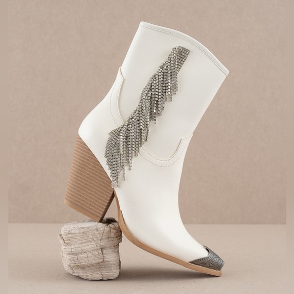 Rhinestone Fringe Western Boots with Etched Metal Toe - Oasis Society - Picture 4 of 8